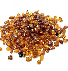 Kamantų formos gintaro detalės - tamsi konjako spalva, Loose chips dark cognac amber beads