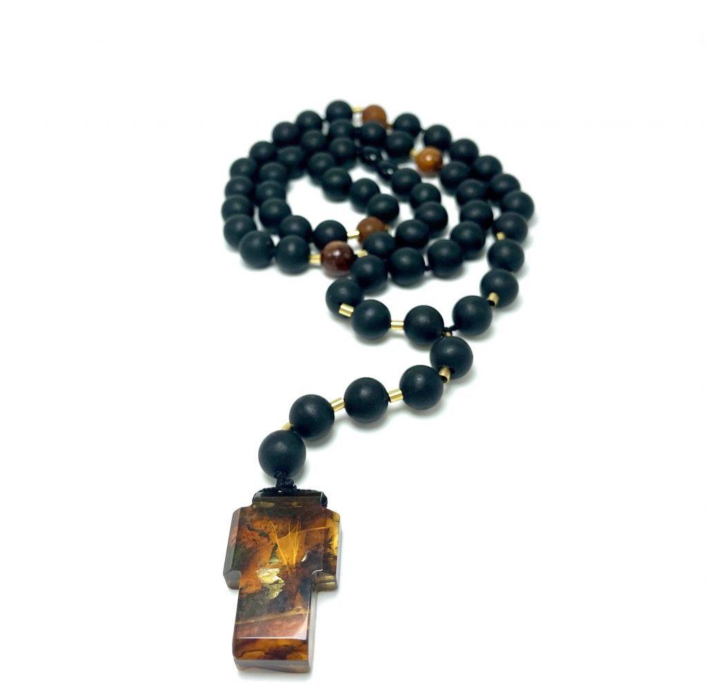 Krikščioniškas juodo gintaro rožinis 10 mm,Black amber round beads Christian rosary 10 mm