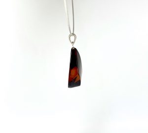 Rankų darbo vyšninis gintaro pakabukas Sidabras 925, Cherry amber flame pendant Sterling silver