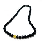 Juodo ir Geltono gintaro apvalių rutuliukų karoliai 8 mm,Black & Yellow amber round beads necklace 8 mm