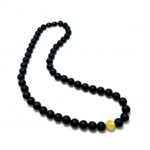 Vyriški Juodo ir Balto gintaro apvalių rutuliukų karoliai, Men's Black & White amber round beads