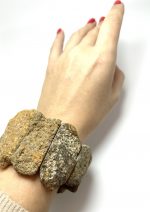 Natūralaus gintaro apyrankė su žieve,Natural amber bracelet with cortex