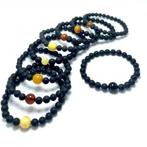 Juoda & geltona gintaro rutuliukų apyrankė 8 mm,Black & yellow amber round beads stretch bracelet 8 mm