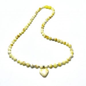 Balto gintaro rutuliukų karoliai su širdele,White amber round beads necklace with heart pendant