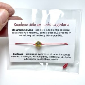 Raudono siūlo apyrankė su fosiliniu gintaru,Red string bracelet with natural fossil amber