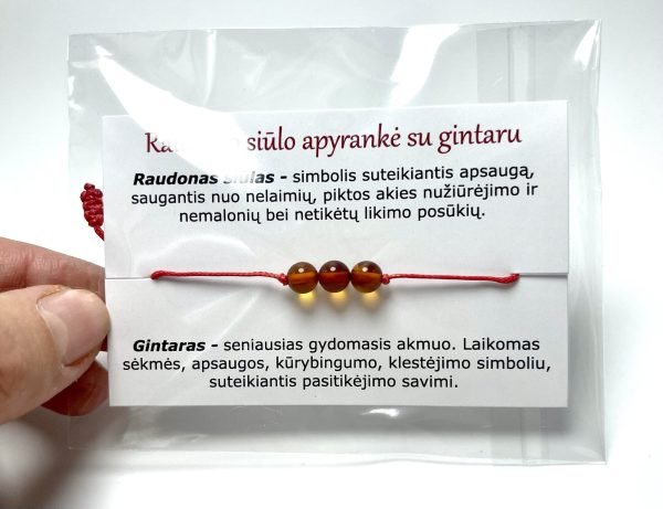 Raudono siūlo apyrankė su 3 gintaro rutuliukais,Red string bracelet with 3 amber beads