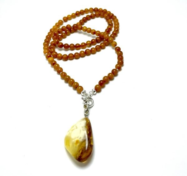 Antikvarinis geltono gintaro rutuliukų vėrinys,antique yallow amber round beads necklace with pendant