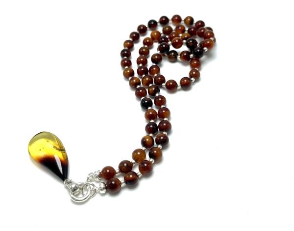 Rudo gintaro rutuliukų vėrinys su pakabuku,brown amber round beads necklace with pendant