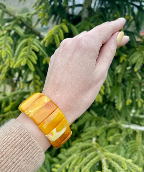 Antikvarinė geltono gintaro stačiakampio formos apyrankė,antique yellow amber rectangle beads stretch bracelet