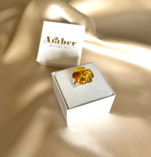 Gintarinis žiedas "Keturlapis dobilas" 2 cm,Amber ring "Four-leaf clover" 2 cm