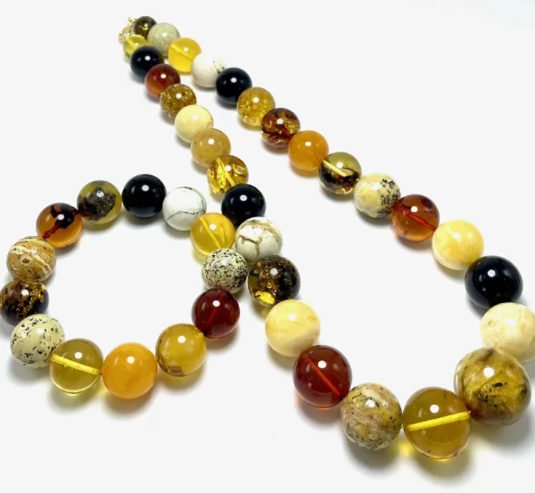 Marga apvalaus gintaro rutuliukų apyrankė 18 mm,Multi-color Baltic amber round beads bracelet 18 mm