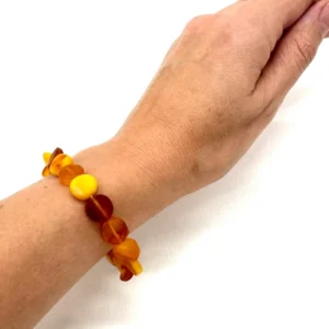 Gydomoji natūralaus gintaro apyrankė, Healing natural amber bracelet