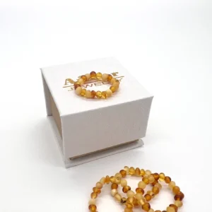 Masažinis gintaro žiedas baroko formos šviesi spalva, Massage amber ring baroque shape light-colored