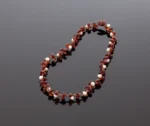 Tamsūs deimantinio šlifavimo karoliai su perlais, Faceted dark amber necklace with pearls