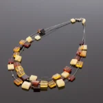 Unikalus gintaro kvadračiukų vėrinys, Unique square amber necklace