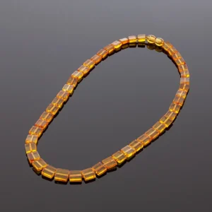 Elegantiškas gintaro kvadračiukų vėrinys, Elegant square amber necklace