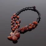 Žavingas gintaro vėrinys, Lovely amber necklace