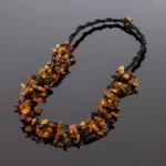Įvairiaspalvis rankomis pintas vėrinys, Multicolored hand-braided necklace