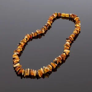 Baltijos gintaro karoliai - įvairiaspalviai kamantai, Baltic amber necklace - multicolored chips