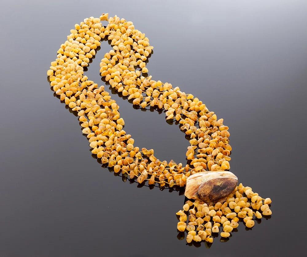 Ilgi geltono gintaro karoliai, Long milky amber necklace