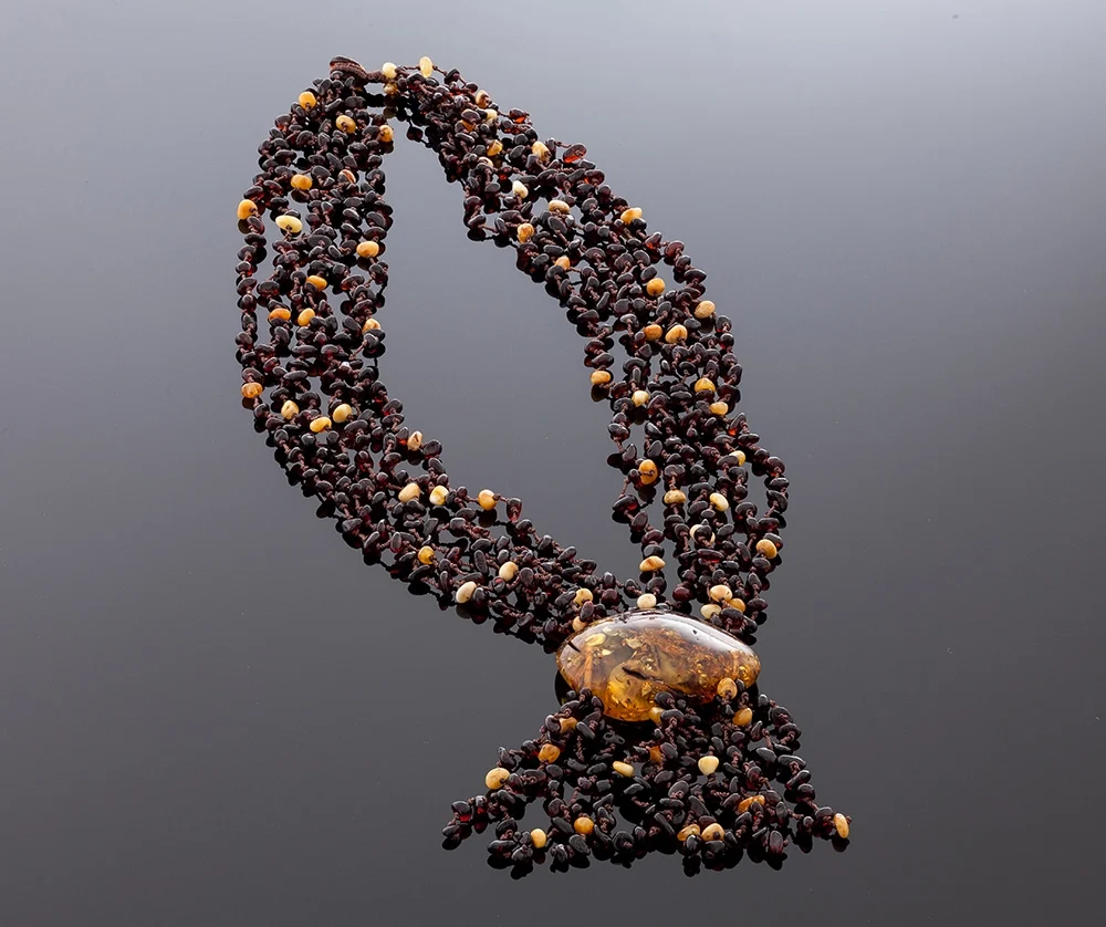 Ilgi tamsaus gintaro karoliai, Long dark amber necklace