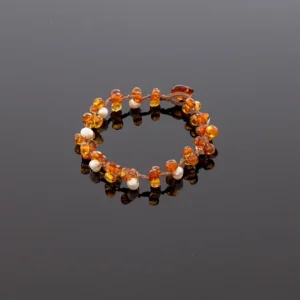 Konjako spalvos deimantinio šlifavimo apyrankė su perlais, Faceted cognac amber bracelet with pearls