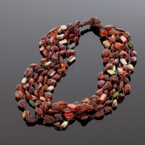 Spalvingi gintaro karoliai su kriauklėmis, Colorful amber necklace with shells