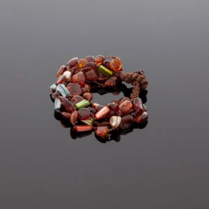 Spalvinga gintaro apyrankė su kriauklėmis, Colorful amber bracelet with shells
