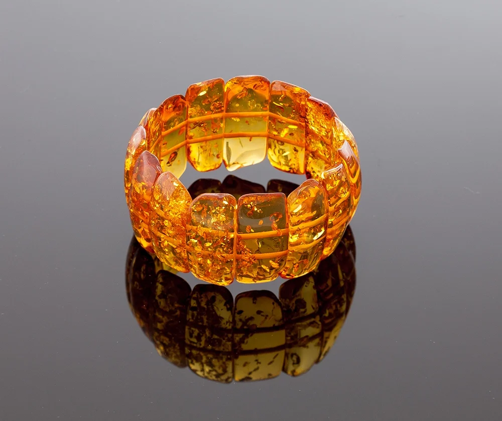 id. 83 Medaus spalvos gintaro apyrankė, Lovely honey amber bracelet